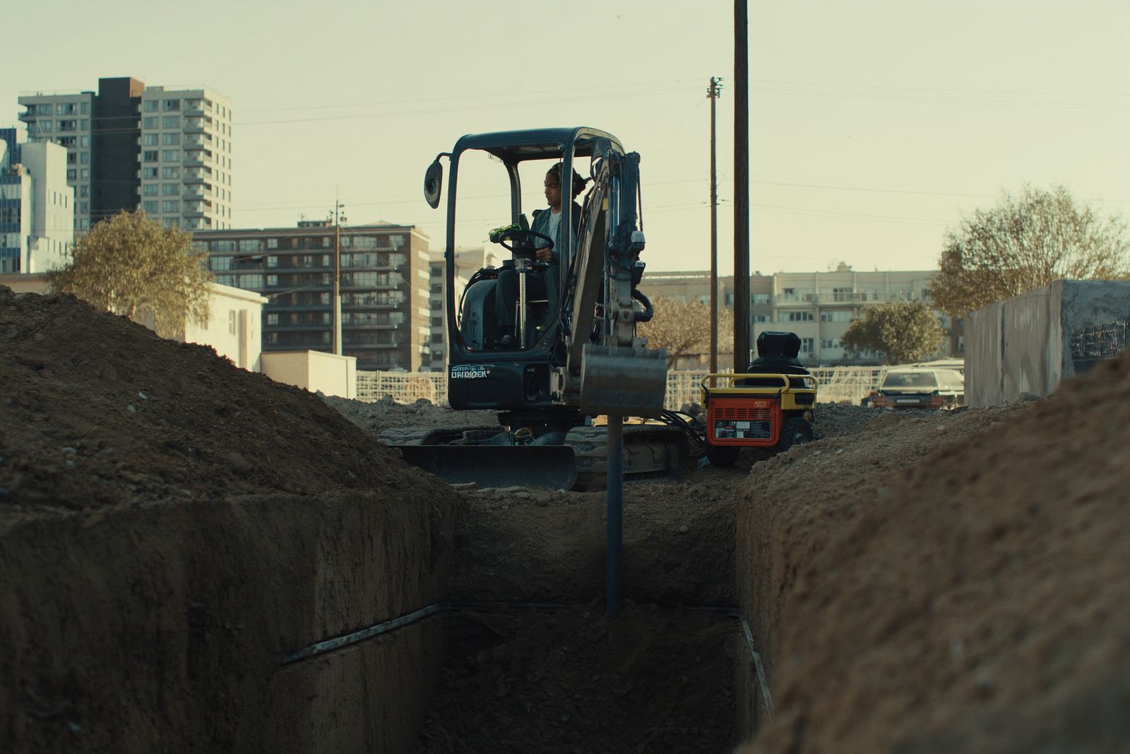 Mini excavators & gen-sets
