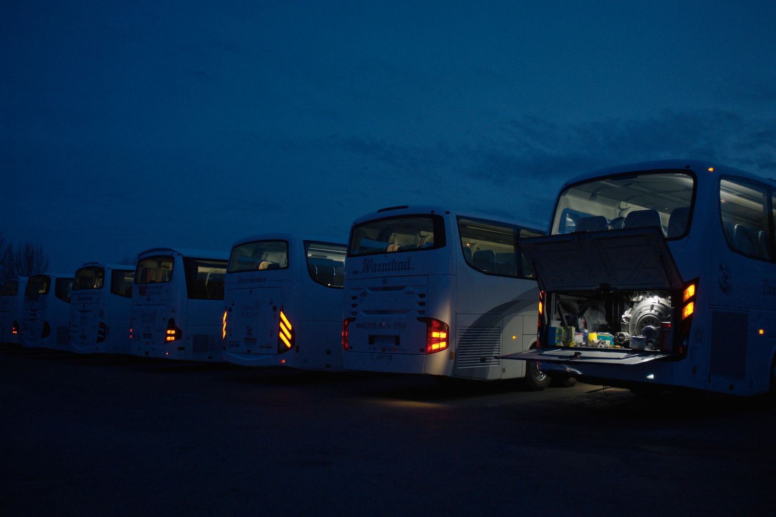 Coaches & buses